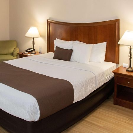 Best Western I-5 Inn & Suites Lodi Buitenkant foto