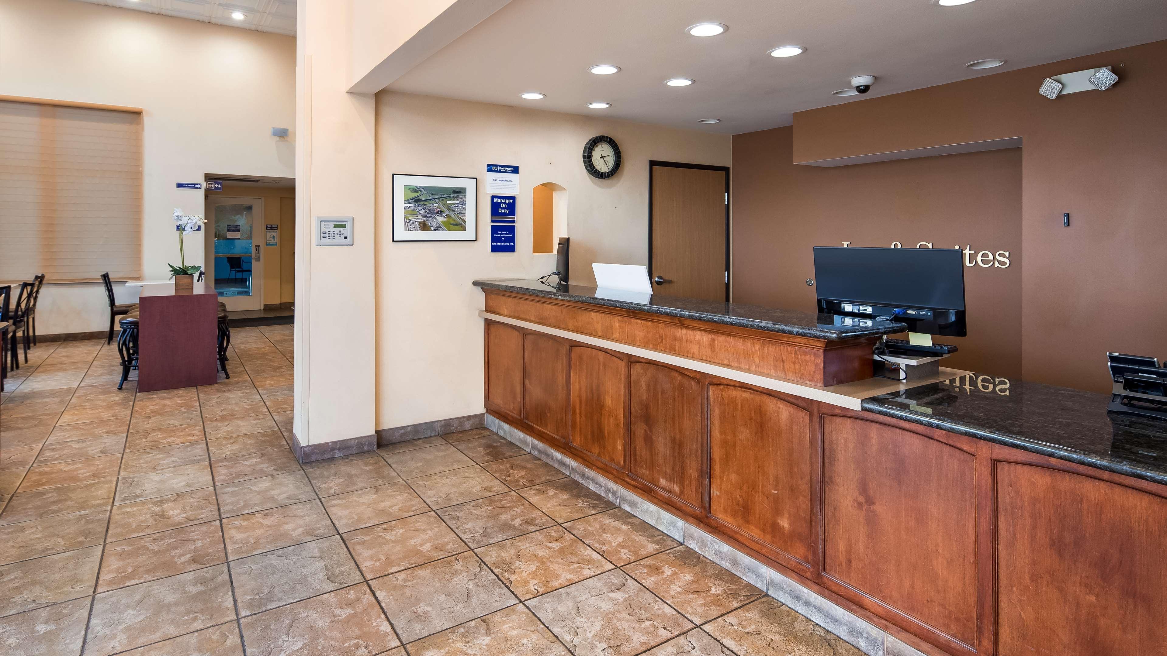 Best Western I-5 Inn & Suites Lodi Buitenkant foto